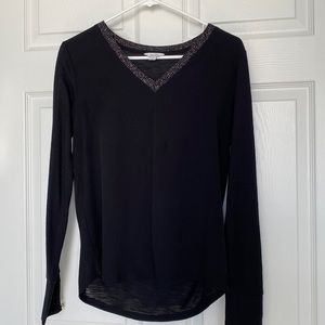 Calvin Klein black vneck long sleeves